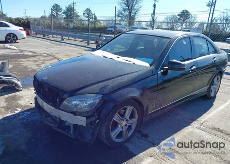 2011 Mercedes-Benz C 300 Sport 4Matic из США, поврежденный, VIN WDDGF8BB3BR135679